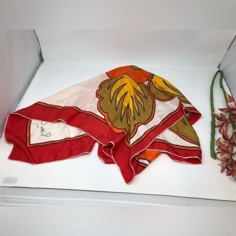 Pierre‎ Cardin Paris Silk Scarf big flower . 30x29 VTG . I had this for 20+ year